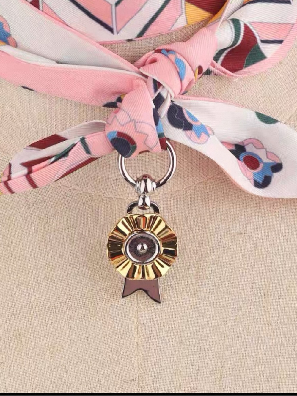 Designer-style Scarf Twilly Ring with Gold Medallion Pendant